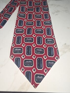 Vintage Men's Christian Dior 1990's Burgundy Geometric Silk Tie